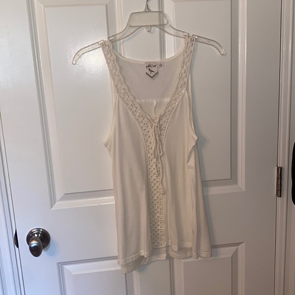 Crochet tank top - Picture 1 of 2